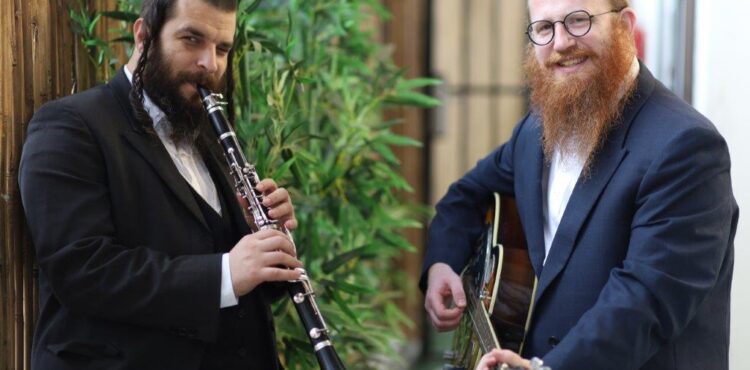מרדכי רוט ודוד קליגר - צילום ראובן חיון